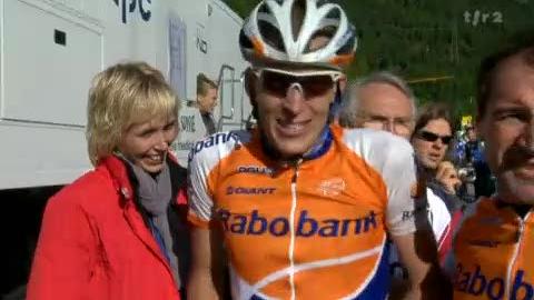 Cyclisme / Tour de Suisse : Le Néerlandais Robert Gesink gagne la 6e étape en solitaire à La Punt et prend le maillot de leader.