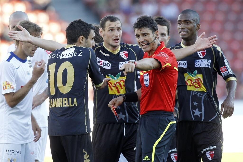 Massimo Busacca n'a aucun problème avec Sion. "C'est une jolie ville". [Keystone - Alessandro Della Bella]