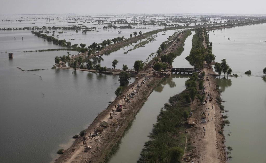 Les pluies torrentielles de mousson ont gonflé l'Indus jusqu'à des niveaux critiques près de son embouchure. [KEYSTONE - Kevin Frayer]