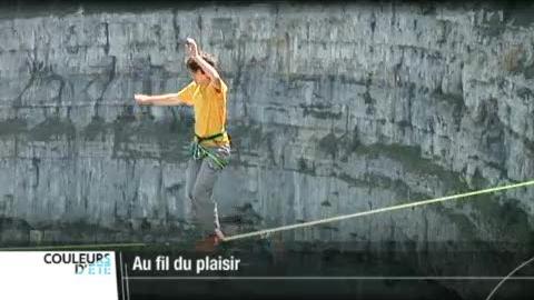 NE / Le Creux du Van: découverte du slackline, nouveau sport à la mode