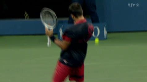 Tennis / US Open: Novak Djokovic (SER) – Philipp Petzschner (GER). 3e set, Djokovic l’emporte en 3 sets, 7-5 6-3 7-6, au tie-break
