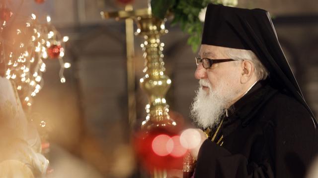 Le métropolite Nikolaj Mrdja, à la tête de l'Eglise orthodoxe serbe de Bosnie, lors du service religieux de Noël, en janvier 2009. [STR/AFP]