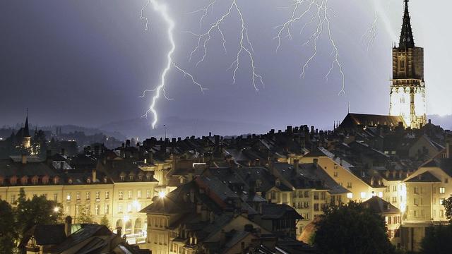 Les intempéries ont notamment touché la ville de Berne. [Peter Klaunzer]