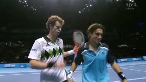 Tennis / Masters : Andy Murray domine facilement David Ferrer en deux sets, 6-2, 6-2 et se qualifie pour les demi-finales