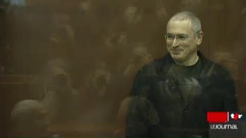 Russie: Mikhail Khodorkovski, ex-magnat du pétrole a été reconnu coupable de vol de pétrole et de blanchiment d'argent par un tribunal de Moscou