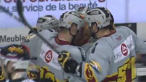Hockey / LNA : Genève-Servette revient de nouveau à égalité avec Fribourg-Gottéron (2-2) grâce à un but de Jeff Toms à la 18e minute.