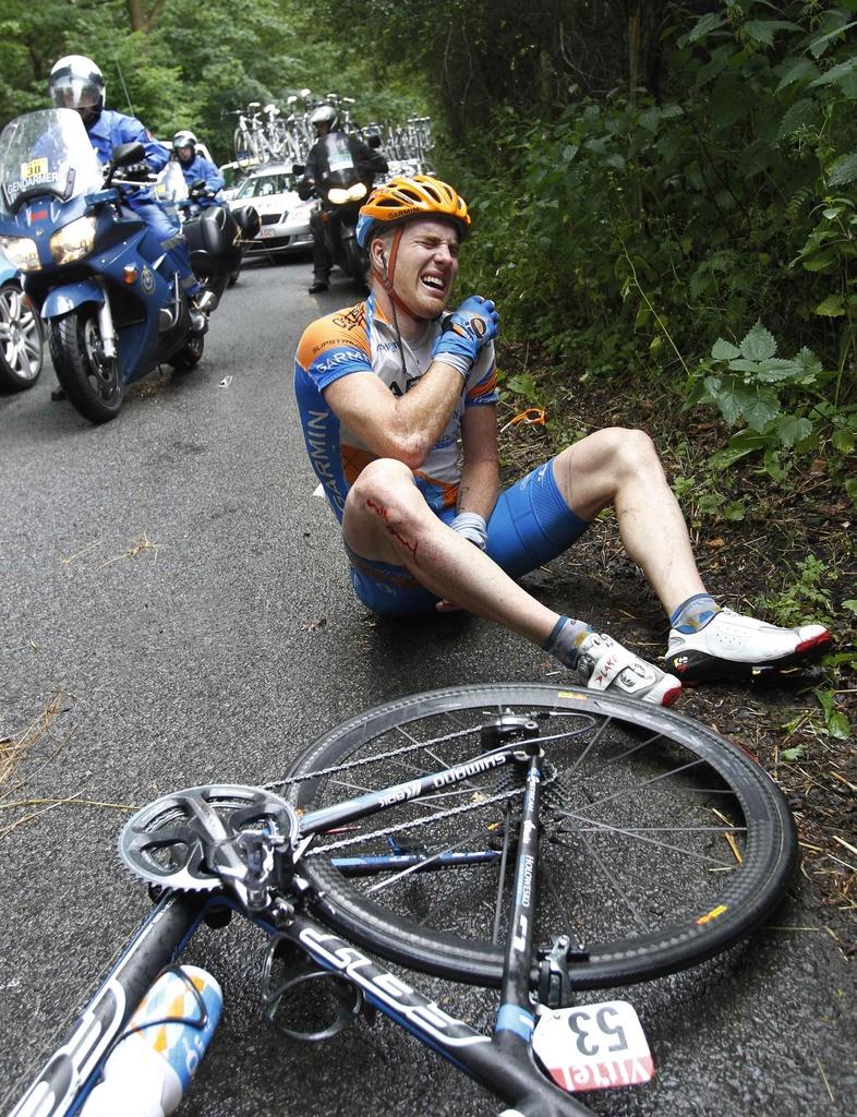 Tyler Farrar a été un des nombreux coureurs à chuter dans cette étape. [KEYSTONE - Bas Czerwinski]