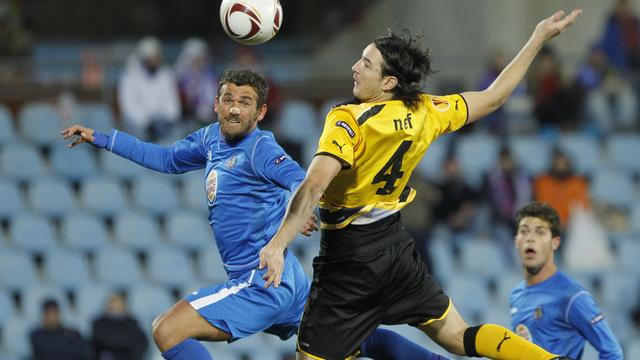 Le Bernois Alain Nef (en jaune) à la lutte avec le Turc de Getafe, Ibrahim Kas. [Arturo Rodriguez]