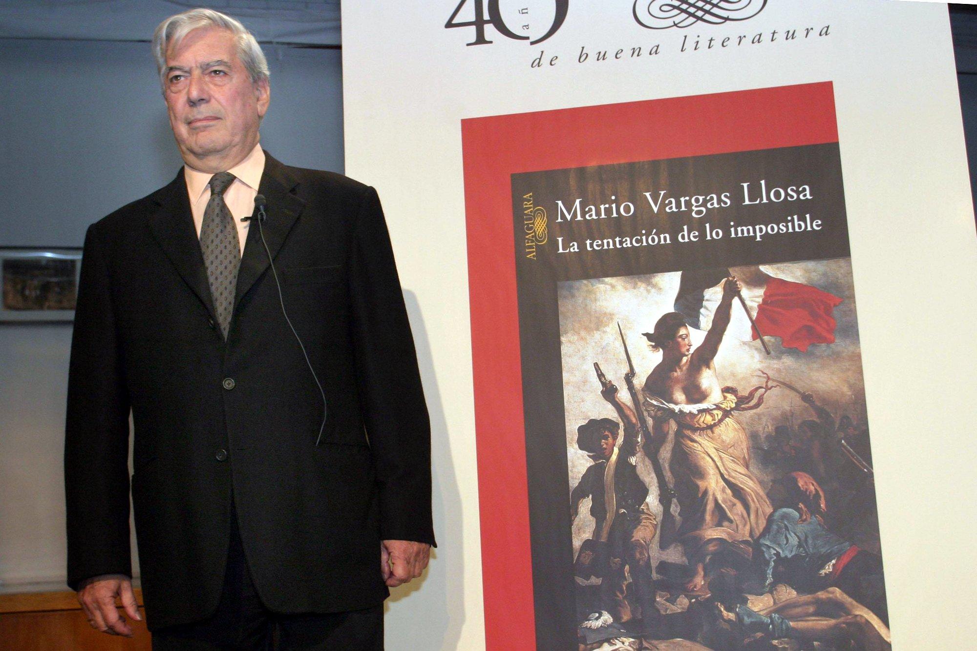 Grand et imposant, Mario Vargas Llosa défend régulièrement le libéralisme devant les médias. [NOTIMEX - JUAN CARLOS ROJAS]