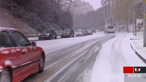 Genève: la neige a semé le chaos sur les routes