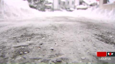 VS: certaines communes testent une version améliorée du sel de calcium pour le déneigement des routes