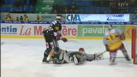 Hockey sur glace / FR-Gottéron - GE-Servette: les Fribourgeois empêchent le «blanchissage» de Tobias Stephan à. 2 secondes de la fin du match (1-5)