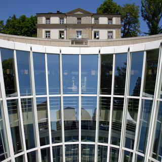Les bâtiments de l'IMD à Lausanne [Keystone - Fabrice Coffrini]