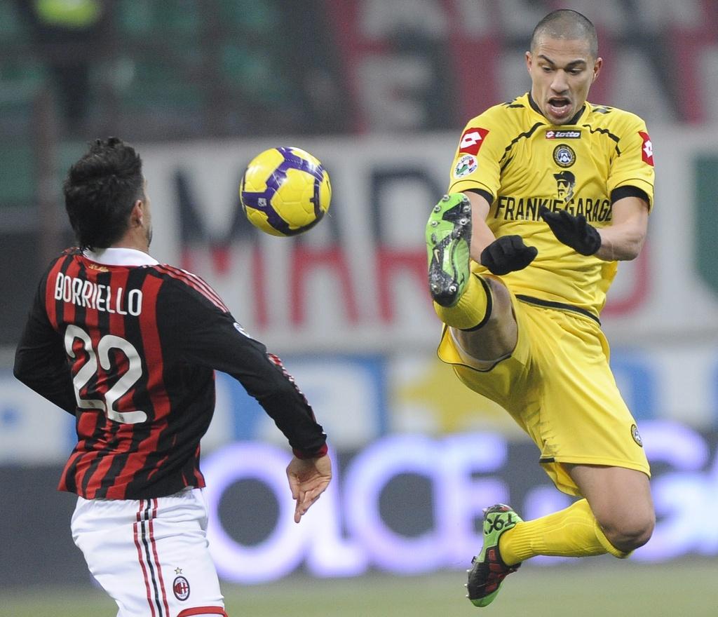 Une saison de plus à Udinese pour Gökhan Inler. [KEYSTONE - DANIEL DAL ZENNARO]