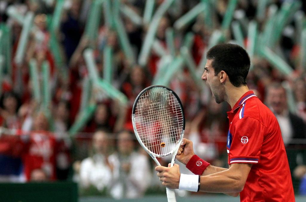 Survolté devant son public, Djokovic n'a laissé que des miettes à Simon. [KEYSTONE - SRDJAN SUKI]