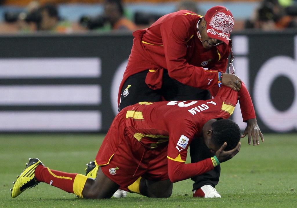 Gyan est inconsolable après avoir manqué la balle de match à la 120e minute... [KEYSTONE - Ivan Sekretarev]