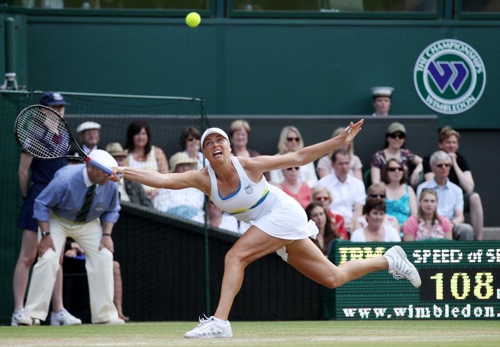 Vera Zvonareva a renvoyé Clijsters à ses études.