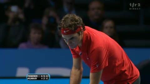 Tennis / Masters: Federer l'emporte en 2 manches (6-4 6-2) dès sa première balle de match