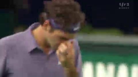 Tennis / Paris-Bercy: Revivez les moments forts du premier set "Federer-Montfils" et découvrez le résumé du match dans Sport dernière!