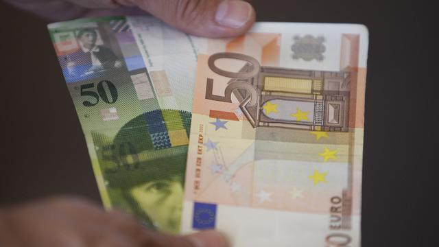 Parité entre le franc suisse (CHF) et l'Euro (€) [RTS - CHRISTIN Philippe]