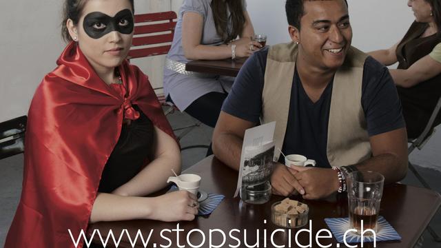 "On peut tous être le super-héros de quelqu'un": le slogan des affiches de la campagne 2011 de l'association STOP SUICIDE. [stopsuicide.ch]