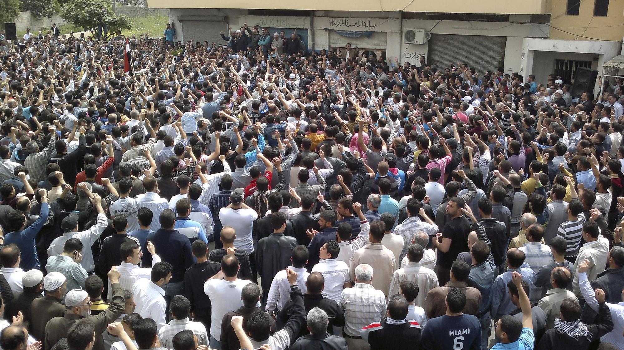 Des protestataires à Banias. [REUTERS - Ho New]