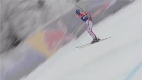 Terrible chute du skieur autrichien Hans Grugger lors d'un entraînement à Kitzbühel (Aut)