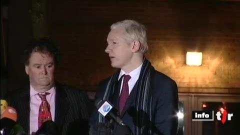 Londres: Julian Assange est toujours en résidence surveillée depuis la mi-décembre, sous le coup d'une demande d'extradition suédoise