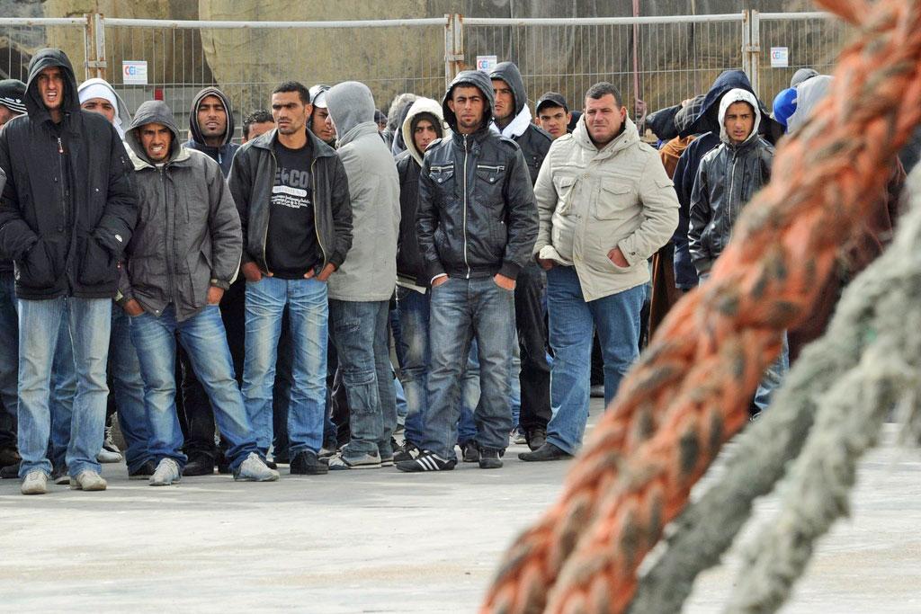 Les derniers arrivés à Lampedusa, ce lundi 14 février 2011. [EPA/Keystone - Ciro Fusco]