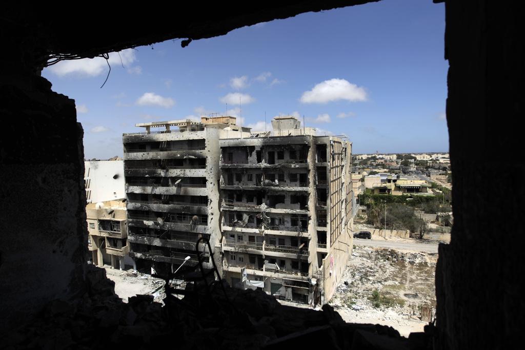 L'état des immeubles au centre de Misrata témoigne de la violence des combats. [KEYSTONE - Hassan Ammar]