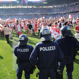 Lors de la finale de la Coupe de Suisse 2011, des fans neuchâtelois s'en étaient pris à des supporters valaisans. [Samuel Truempy]