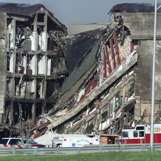 Le Pentagone détruit après le crash d'un des avions.