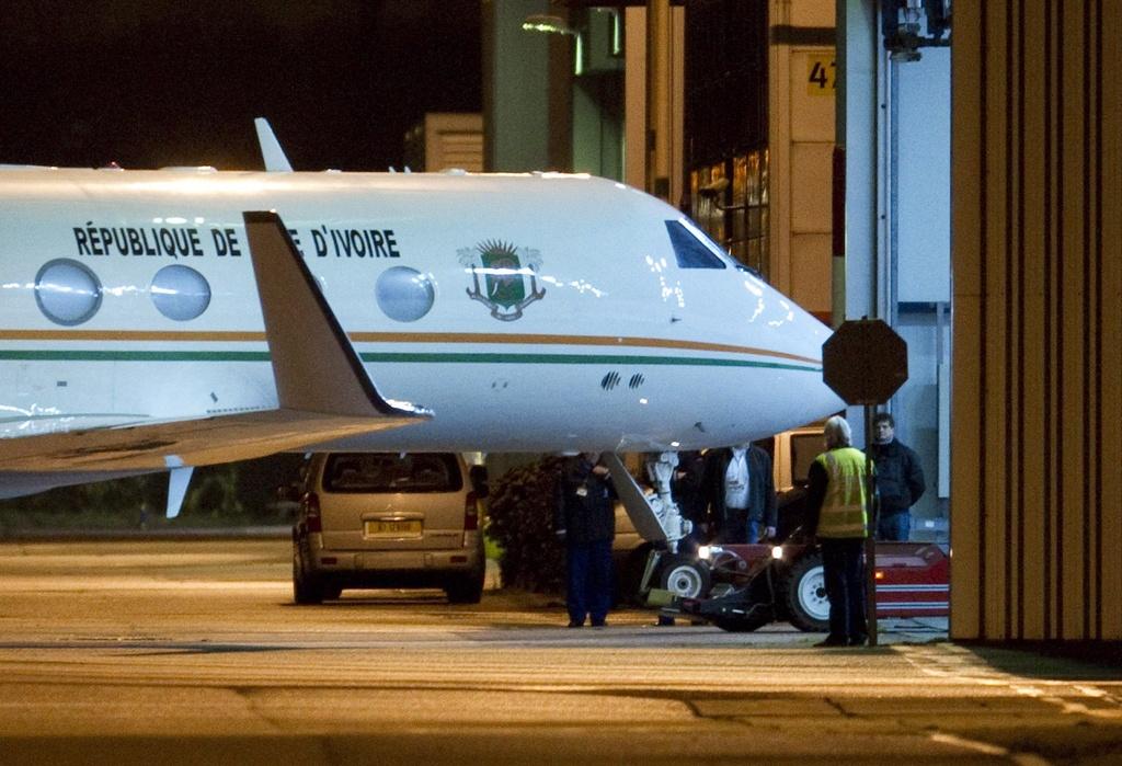 L'avion qui a emmené Laurent Gbagbo aux Pays-Bas. [KEYSTONE - Toussaint Kluiters]