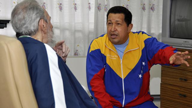 Fidel Castro a rendu visite à Hugo Chavez le 17 juin à l'hôpital. [Ho New]