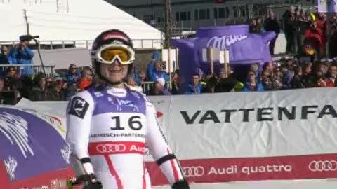 Ski Alpin / Mondiaux de Garmisch: La médaille d'or du super-G dames revient à l'Autrichienne Elisabeth Goergl qui crée la surprise lors de cette 1ère journée des Championnats du Monde.