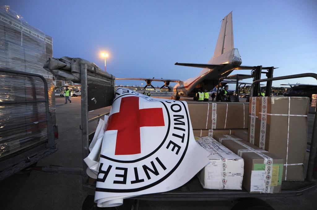 L'usage abusif de l'emblème de la Croix-Rouge par les forces pro-Kadhafi constituerait une infraction au droit international. [KEYSTONE - CHRISTIAN BRUN]