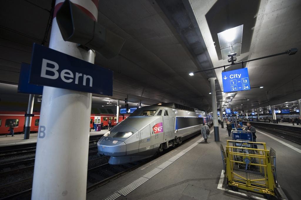 Depuis trente ans, le TGV n'a cessé de rapprocher la France de la Suisse. [KEYSTONE - Alessandro della Valle]