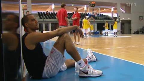 Basketball: reportage sur l'équipe de Suisse