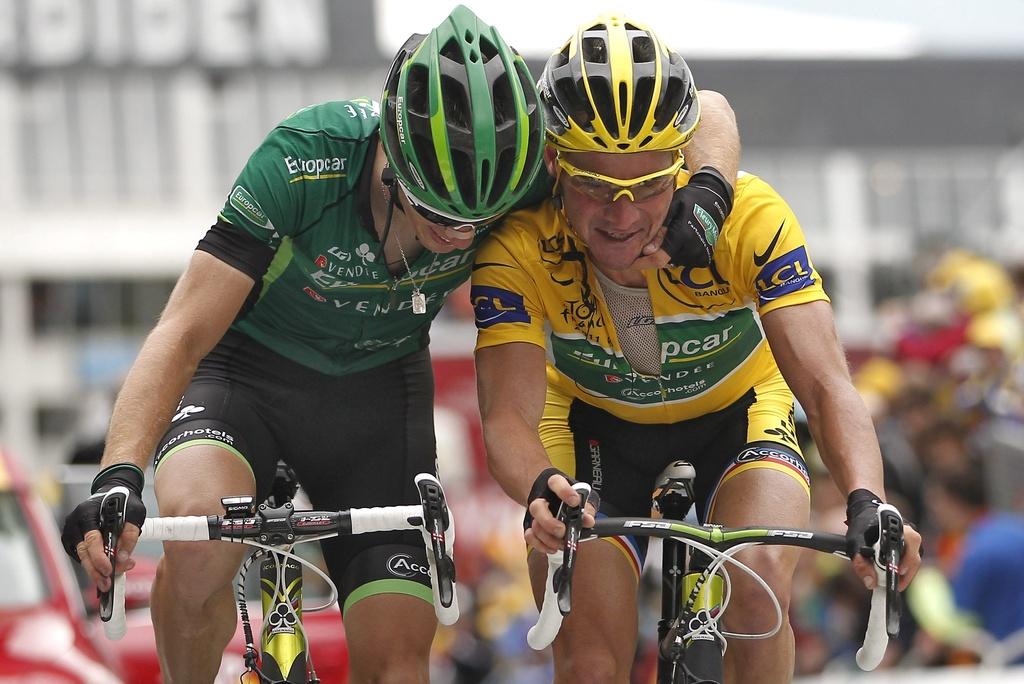 Une grande complicité existe entre Rolland et Voeckler (12e étape). [KEYSTONE - Ian Langsdon]