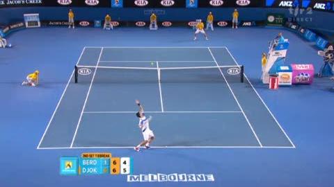 Tennis / Open d'Australie: Malgré une belle réaction du Tchèque dans la deuxième manche, Novak Djokovic remporte le 2e set au tie-break 7-5