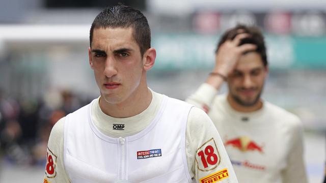 Après trois saisons chez Toro Rosso, Buemi (au premier plan) ne fait plus de jeunes prometteurs que recherchent l'écurie. [Bazuki Muhammad]