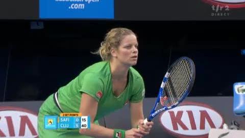 Tennis / Open d'Australie: Kim Clisters (BEL) lamine Dinara Safina (RUS) au 1er set (6-0)