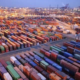 Chose inhabituelle pour un pays champion du commerce extérieur, les importations ont dépassé les exportations au deuxième trimestre. [Fabian Bimmer / AP Photo]