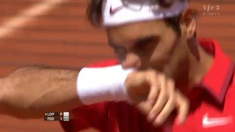 Tennis / Roland-Garros (1er tour): Feliciano Lopez (ESP) - Roger Federer. Le Suisse manque 4 balles de break dès le premier service de Lopez