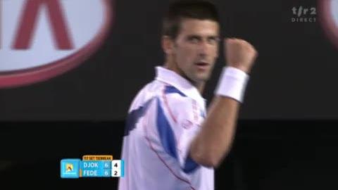 Tennis / Open d'Australie: Federer - Djokovic (demi-finale). La 1re manche se joue au tie-break