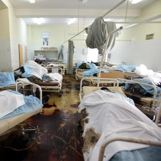 Plusieurs dizaines de cadavres ont été découverts dans un hôpital de Tripoli. [Patrick Baz]