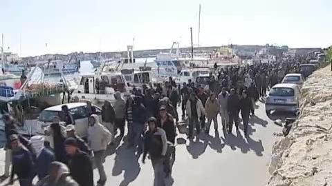 Mille Tunisiens ont débarqué à Lampedusa dimanche