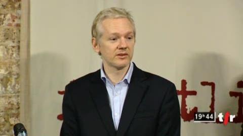 Rudolf Elmer, l'ex-employé de la banque Julius Baer aux îles Caïmans, a remis à Julian Assange, fondateur de Wikileaks, deux CDs contenant des données bancaires