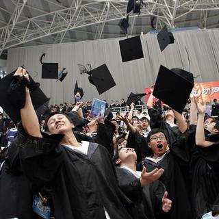 Près de sept millions d'étudiants chinois ont décroché ces jours-ci leur diplôme de fin d'études. [Carlos Barria]