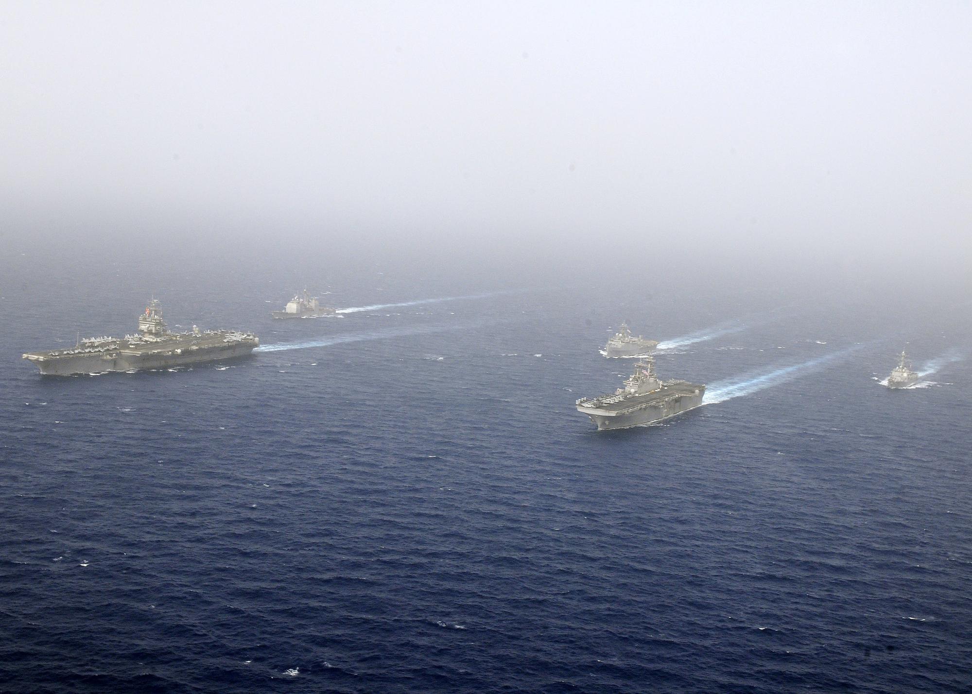 Navires militaires américains en Méditerranée [U.S. Navy - U.S. Navy/Mass Communication Specialist 3rd Class Scott Pittman]